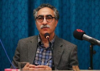 فرهاد توحیدی از دبیری دوره بیست و سوم جشن خانه سینما استعفا داد