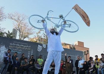 اختتامیه جشنواره سراسری تئاتر خیابانی تبریزیم برگزار شد