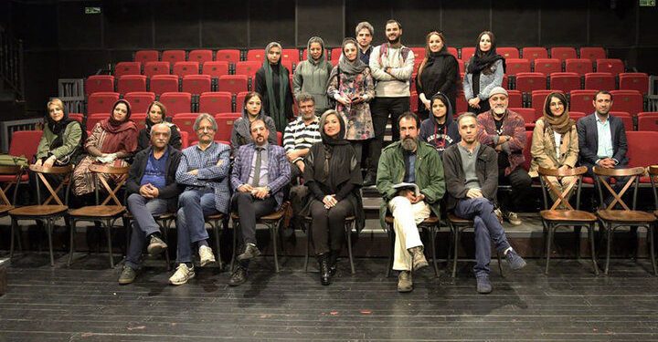 نشست هماندیشی اعضای انجمن عکاسان خانه تئاتر برگزار شد 1 نشست هماندیشی اعضای انجمن عکاسان خانه تئاتر برگزار شد