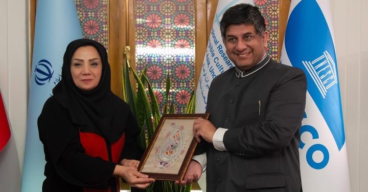 برگزاری نشست مشترک مرکز میراث ناملموس تهران با موسسه فرهنگی اکو 1 نشست مشترک مرکز میراث ناملموس تهران با موسسه فرهنگی اکو