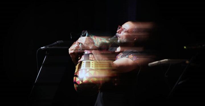 نی انبان نوازنده ایرانی در قزاقستان