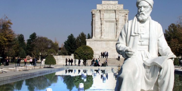 بازدید رایگان از آرامگاه شاعران در روز پاسداشت زبان فارسی