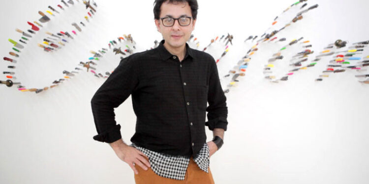 فرهاد مشیری نقاش کوزه‌ها درگذشت