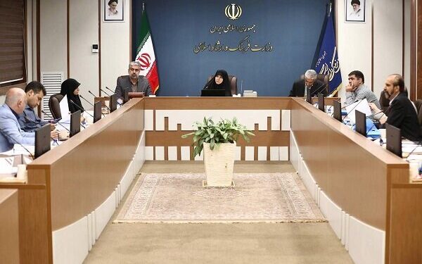 سیزدهمین جشنواره مد و لباس فجر برگزار میشود 1 سیزدهمین جشنواره مد و لباس فجر برگزار میشود