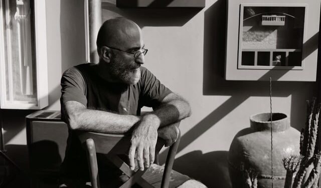 محسن صادقیان هنرمند نقاش درگذشت