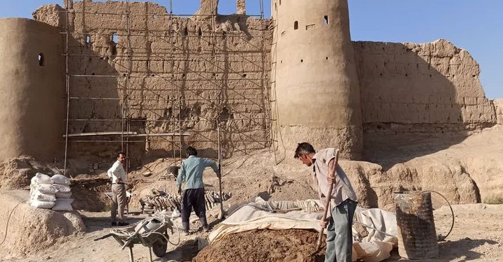 آغاز مرحله جدید مرمت نارین قلعه نائین 1 آغاز مرحله جدید مرمت نارین قلعه نائین