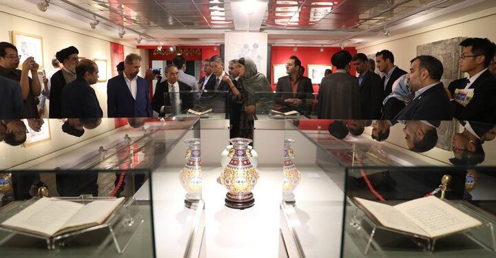 افتتاحیه نمایشگاه مشترک ایران و چین با عنوان «ابرهای بی‌پایان جاده ابریشم»