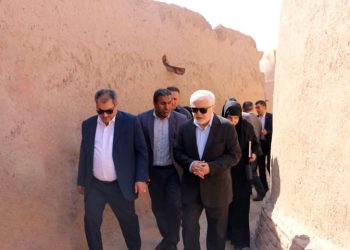 قائم‌مقام وزیر و معاون میراث‌فرهنگی در اصفهان
