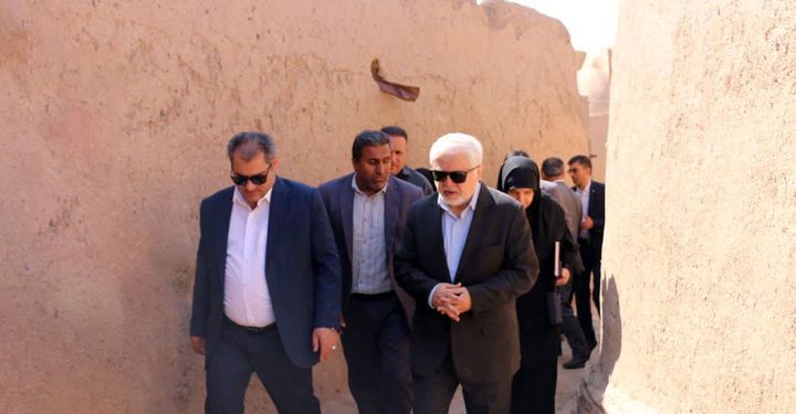 قائم‌مقام وزیر و معاون میراث‌فرهنگی در اصفهان