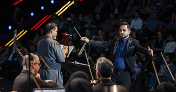 ارکستر «شرر» در حوزه هنری 1 ارکستر «شرر» در حوزه هنری