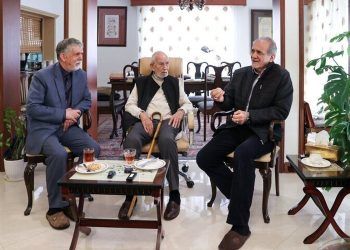 رئیس‌جمهور و وزیر فرهنگ با «محمد علی موحد» دیدار کردند