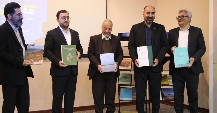 رونمایی از ۲۲ عنوان کتاب در حوزه میراث‌فرهنگی