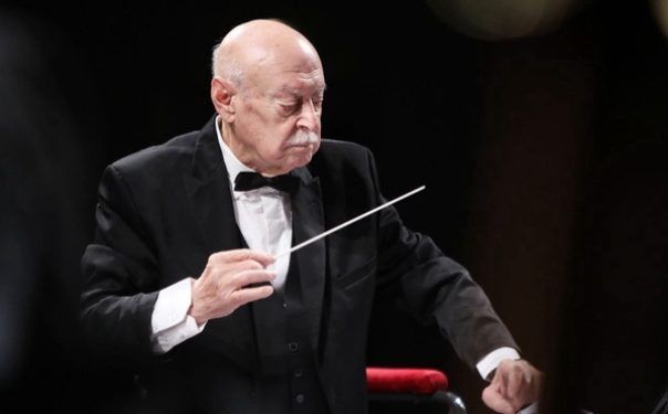 «منظومه سیمرغ» فخرالدینی در تالار وحدت تمدید شد