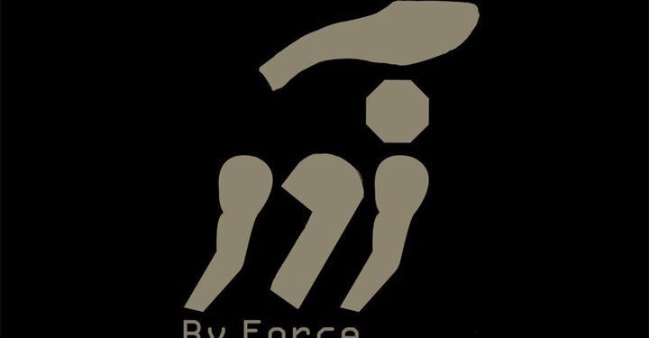 نمایش «به زور» در مجموعه تئاتر لبخند