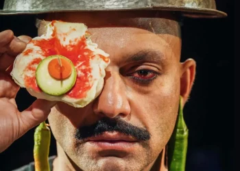 دور جدید نمایش «امشب به صرف بورش و خون»