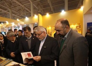بازدید صالحی‌امیری از نمایشگاه دستاوردهای پژوهش، فناوری و فن‌بازار