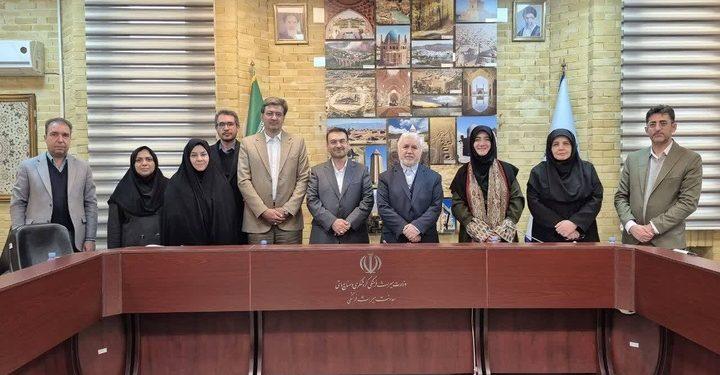 بررسی برنامه‌های افق ۵ ساله میراث‌فرهنگی، گردشگری و صنایع‌دستی یزد