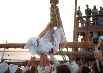 آیین به‌ آب‌ اندازی لنج «آرورا» نماد احیای میراث دریایی ایران