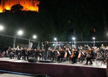 ارکستر سمفونیک تهران در فلک‌الافلاک