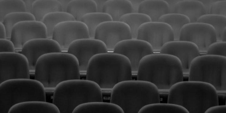 اجراهای صحنهای و کنسرتهای موسیقی تا اطلاع ثانوی تعطیل شدند 1 اجراهای صحنهای و کنسرتهای موسیقی تا اطلاع ثانوی تعطیل شدند