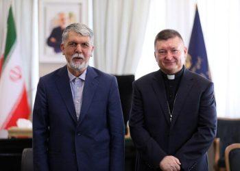 دیدار سفیر واتیکان با وزیر فرهنگ و ارشاد اسلامی
