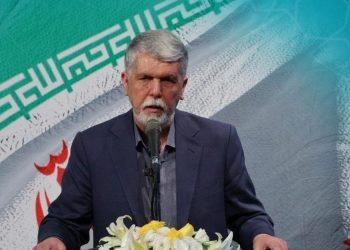 جامعه فرهنگ و هنر از ابتدای جنگ فعال بود