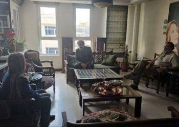 بازدید مدیران سینمایی از سینماگران آسیب‌دیده