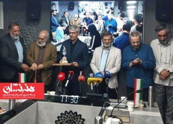 نشان «سرو سیمین» به اسماعیل بقایی اهدا شد
